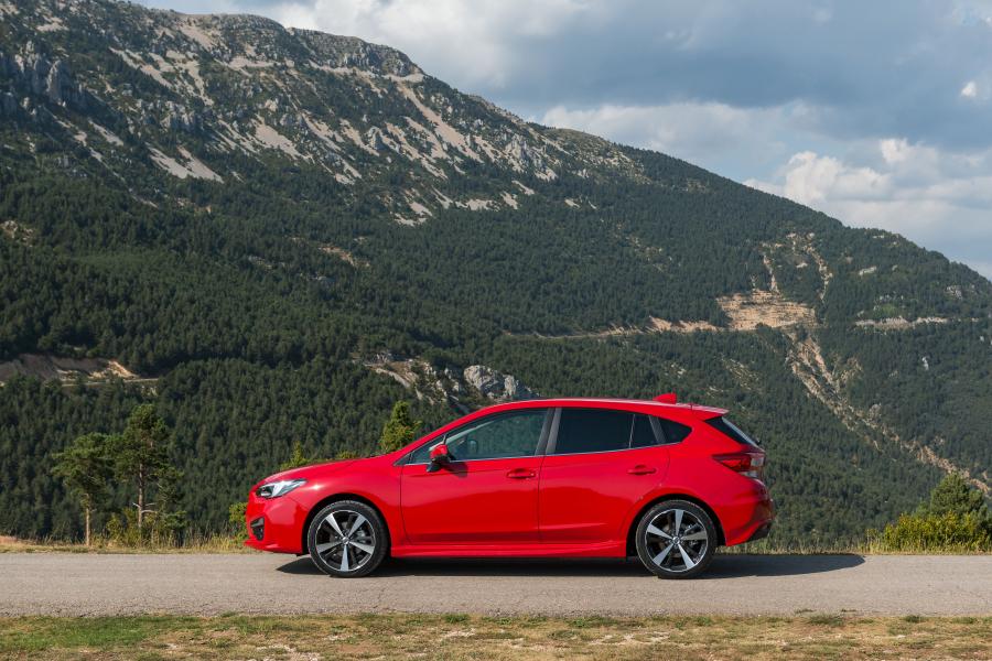  Subaru Impreza 5-Door 2017 года  (WW) (фото 18 из 40)